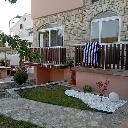 Apartman Sole Apartment Karigador Exterior photo