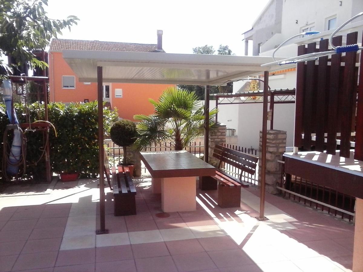 Apartman Sole Apartment Karigador Exterior photo